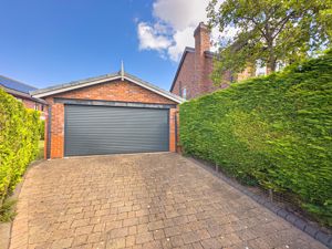 Photo 38- click for photo gallery